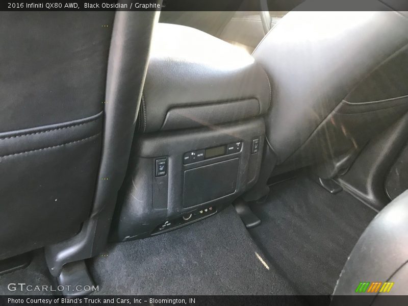 Black Obsidian / Graphite 2016 Infiniti QX80 AWD