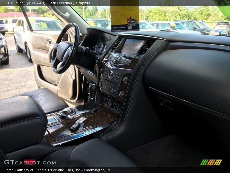 Black Obsidian / Graphite 2016 Infiniti QX80 AWD
