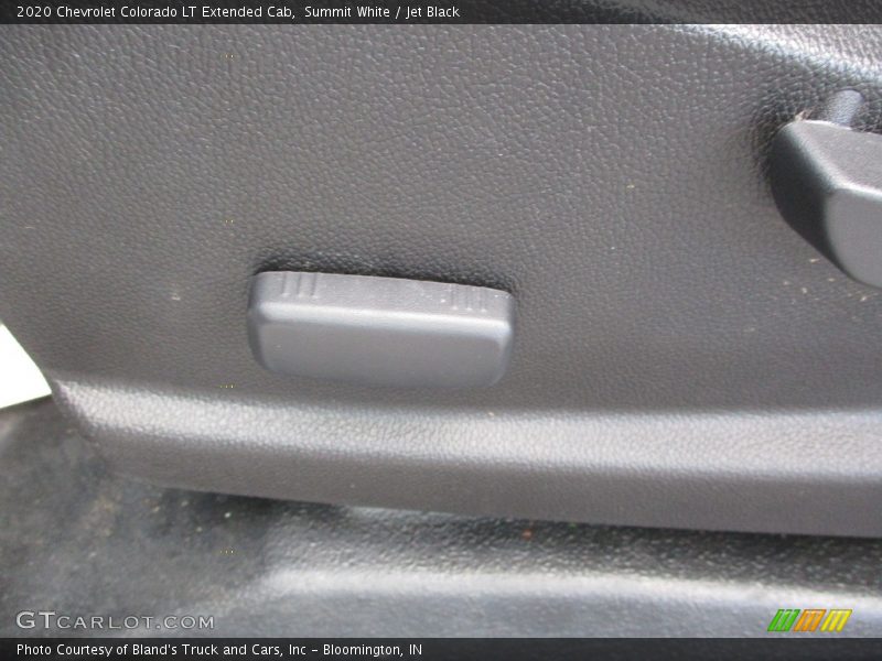 Summit White / Jet Black 2020 Chevrolet Colorado LT Extended Cab