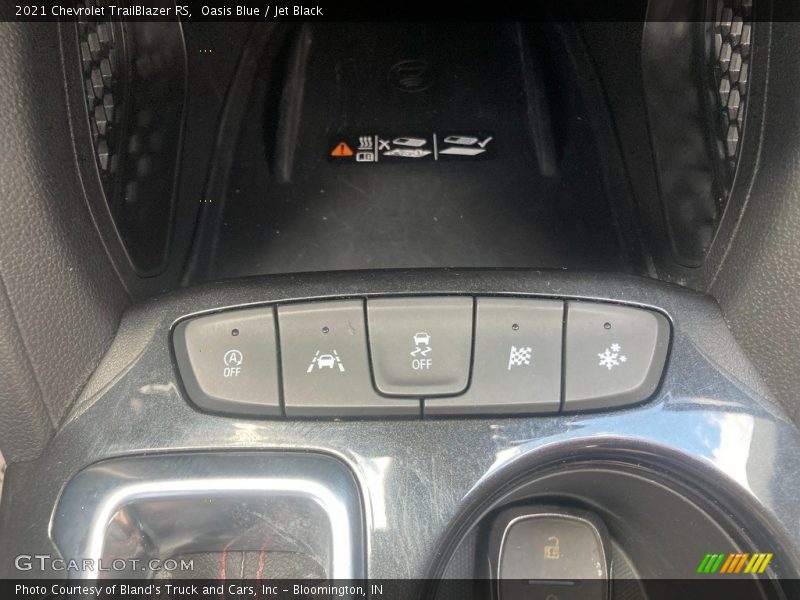 Oasis Blue / Jet Black 2021 Chevrolet TrailBlazer RS