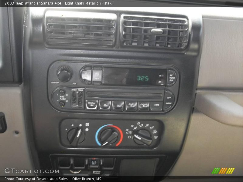 Light Khaki Metallic / Khaki 2003 Jeep Wrangler Sahara 4x4