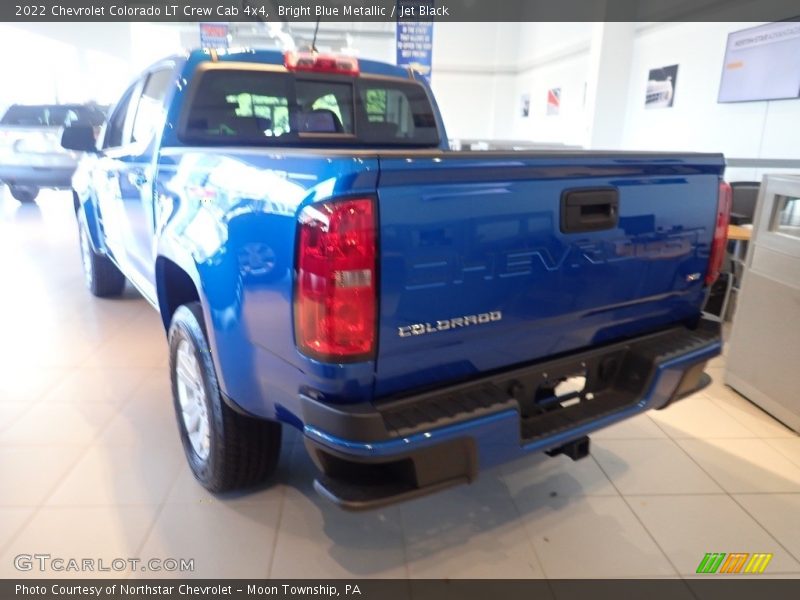 Bright Blue Metallic / Jet Black 2022 Chevrolet Colorado LT Crew Cab 4x4