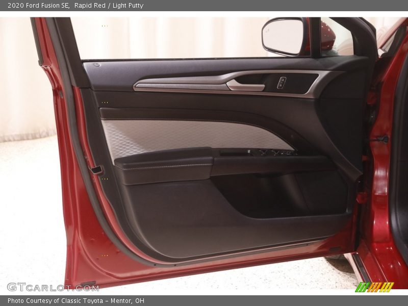 Rapid Red / Light Putty 2020 Ford Fusion SE