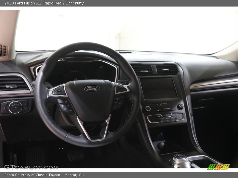 Rapid Red / Light Putty 2020 Ford Fusion SE