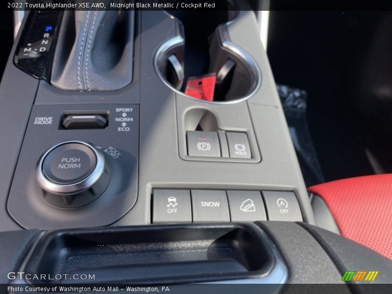 Midnight Black Metallic / Cockpit Red 2022 Toyota Highlander XSE AWD