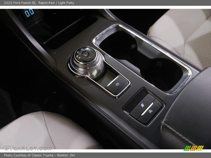 Rapid Red / Light Putty 2020 Ford Fusion SE