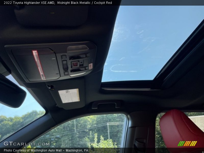Midnight Black Metallic / Cockpit Red 2022 Toyota Highlander XSE AWD