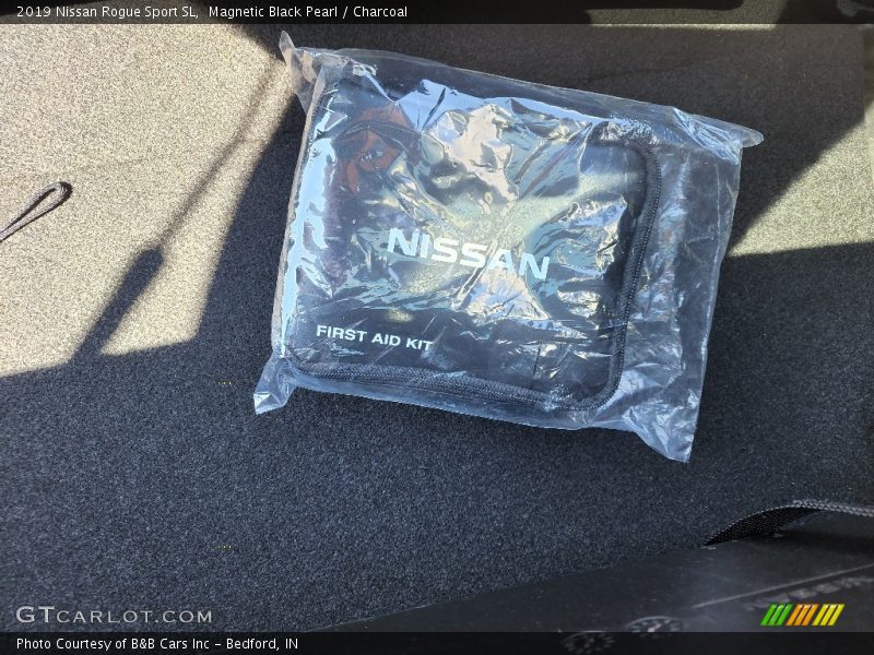 Magnetic Black Pearl / Charcoal 2019 Nissan Rogue Sport SL