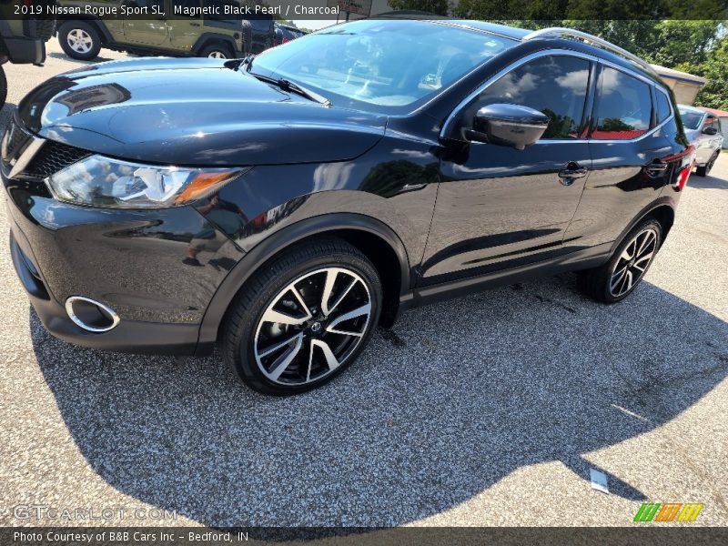  2019 Rogue Sport SL Magnetic Black Pearl