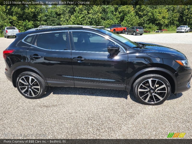  2019 Rogue Sport SL Magnetic Black Pearl