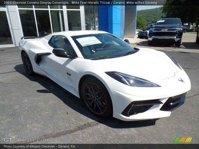 White Pearl Metallic Tricoat / Ceramic White w/Red Stitching 2023 Chevrolet Corvette Stingray Convertible