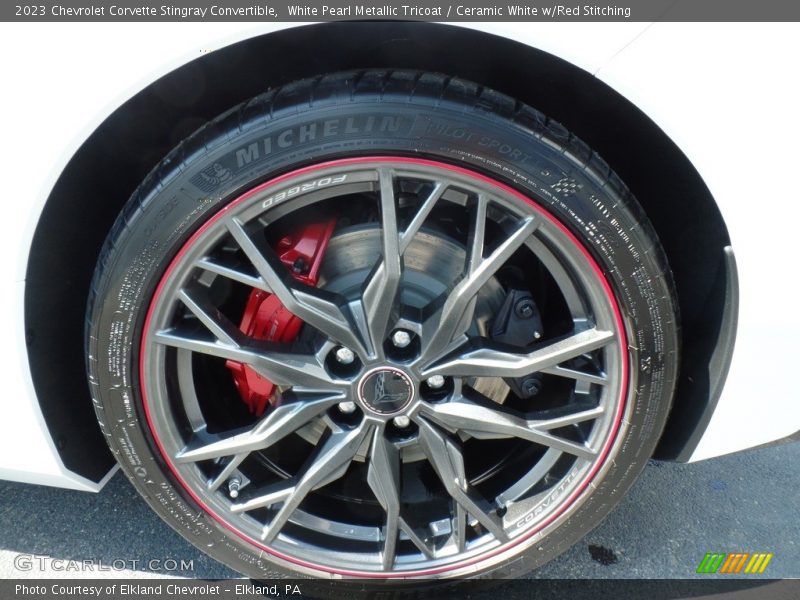 White Pearl Metallic Tricoat / Ceramic White w/Red Stitching 2023 Chevrolet Corvette Stingray Convertible