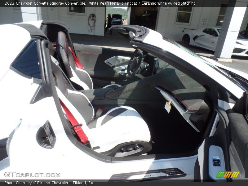 White Pearl Metallic Tricoat / Ceramic White w/Red Stitching 2023 Chevrolet Corvette Stingray Convertible