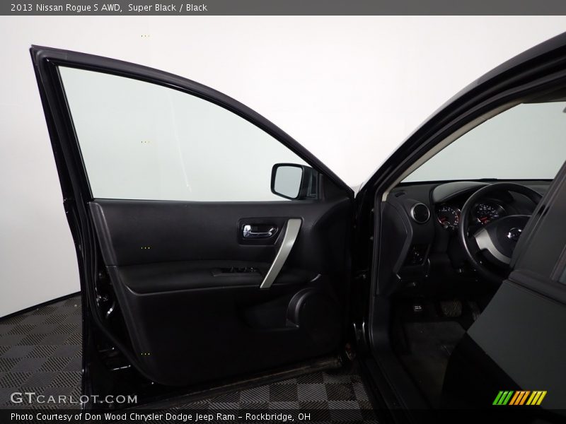 Super Black / Black 2013 Nissan Rogue S AWD