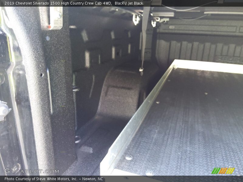 Black / Jet Black 2019 Chevrolet Silverado 1500 High Country Crew Cab 4WD