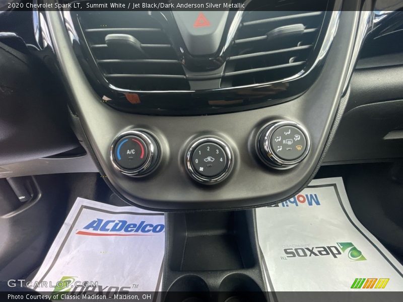 Summit White / Jet Black/Dark Anderson Silver Metallic 2020 Chevrolet Spark LT