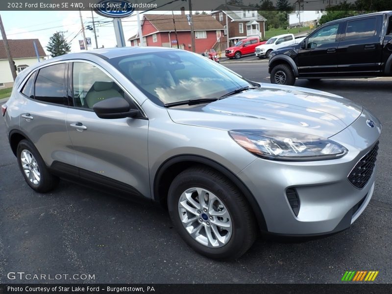 Iconic Silver / Sandstone 2022 Ford Escape SE 4WD
