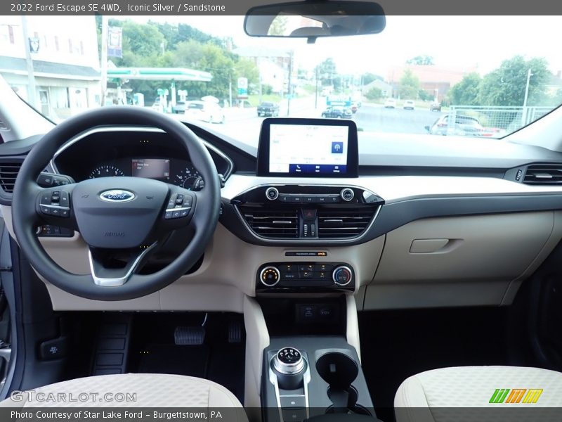 Iconic Silver / Sandstone 2022 Ford Escape SE 4WD
