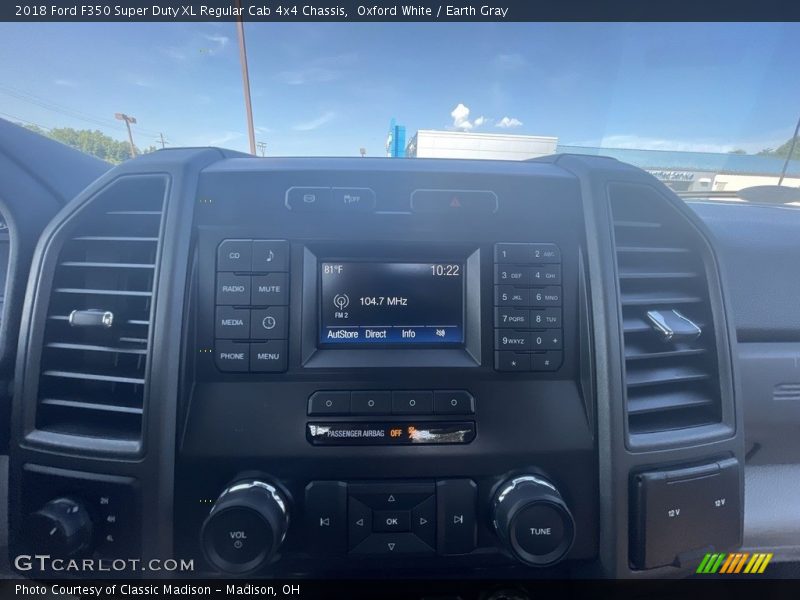 Oxford White / Earth Gray 2018 Ford F350 Super Duty XL Regular Cab 4x4 Chassis