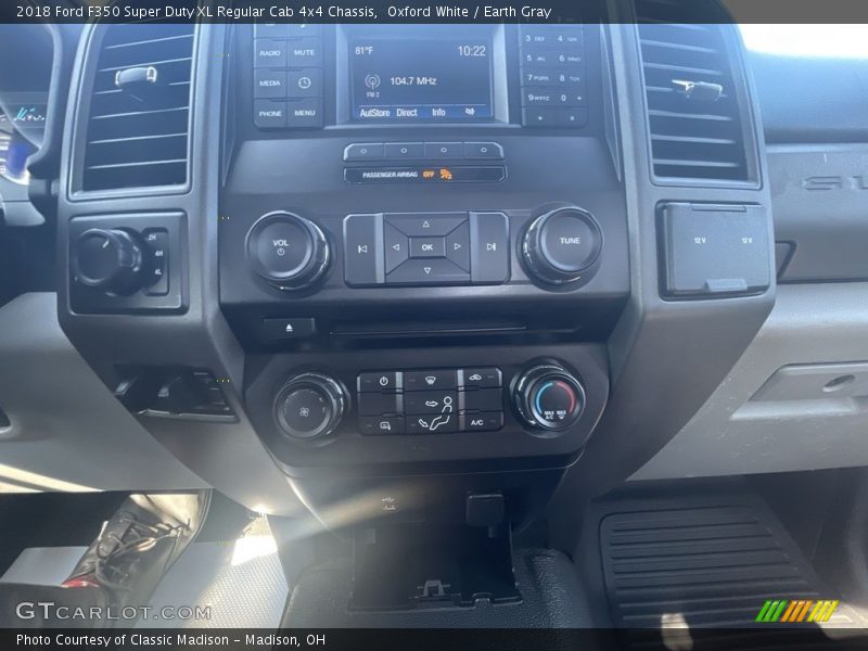 Oxford White / Earth Gray 2018 Ford F350 Super Duty XL Regular Cab 4x4 Chassis