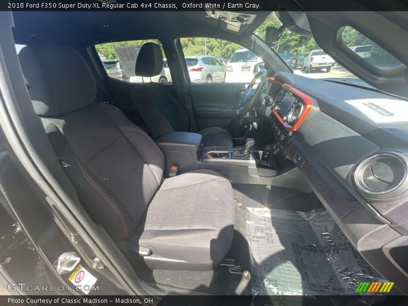 Oxford White / Earth Gray 2018 Ford F350 Super Duty XL Regular Cab 4x4 Chassis