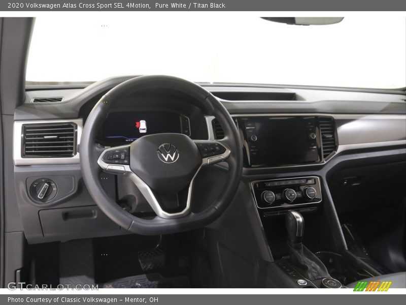 Pure White / Titan Black 2020 Volkswagen Atlas Cross Sport SEL 4Motion