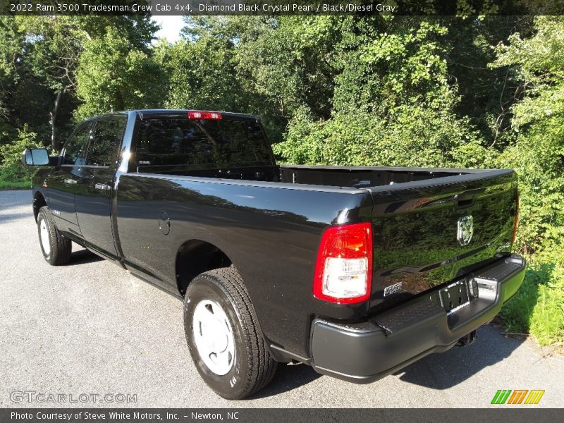 Diamond Black Crystal Pearl / Black/Diesel Gray 2022 Ram 3500 Tradesman Crew Cab 4x4