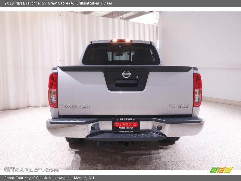 Brilliant Silver / Steel 2019 Nissan Frontier SV Crew Cab 4x4