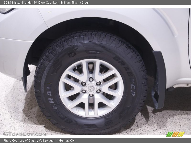 Brilliant Silver / Steel 2019 Nissan Frontier SV Crew Cab 4x4
