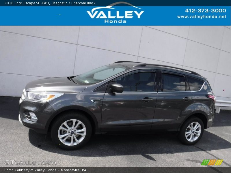 Magnetic / Charcoal Black 2018 Ford Escape SE 4WD