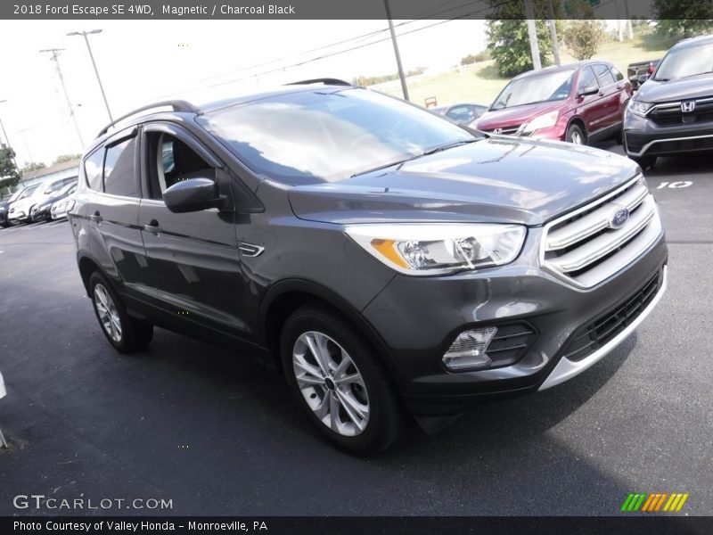 Magnetic / Charcoal Black 2018 Ford Escape SE 4WD