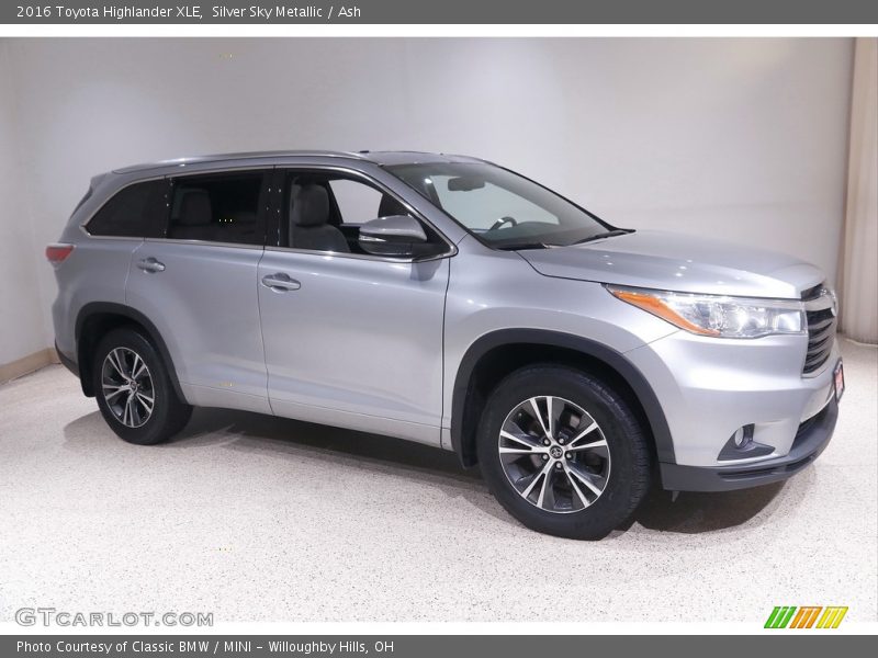 Silver Sky Metallic / Ash 2016 Toyota Highlander XLE