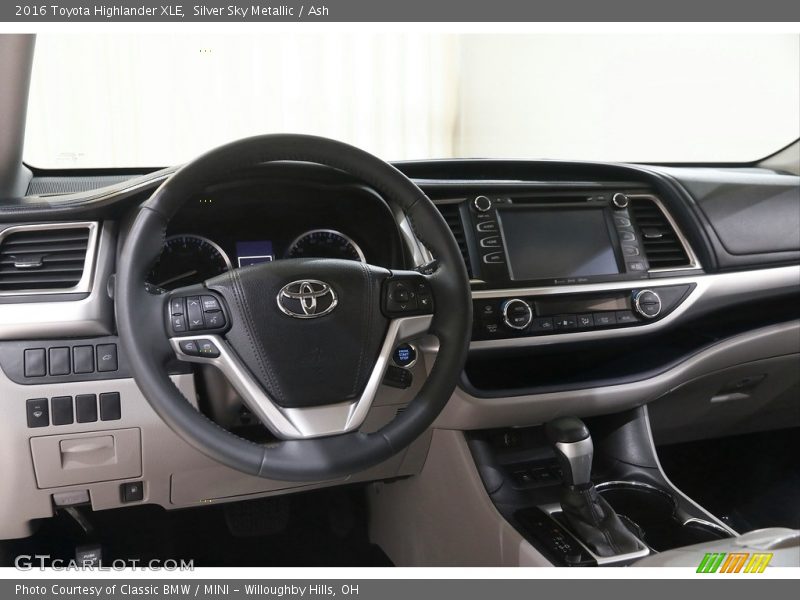 Silver Sky Metallic / Ash 2016 Toyota Highlander XLE