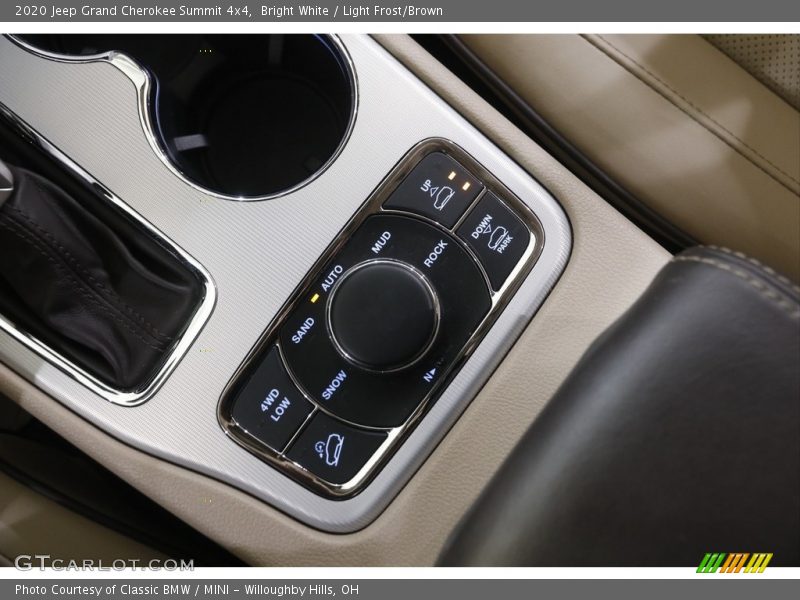 Bright White / Light Frost/Brown 2020 Jeep Grand Cherokee Summit 4x4