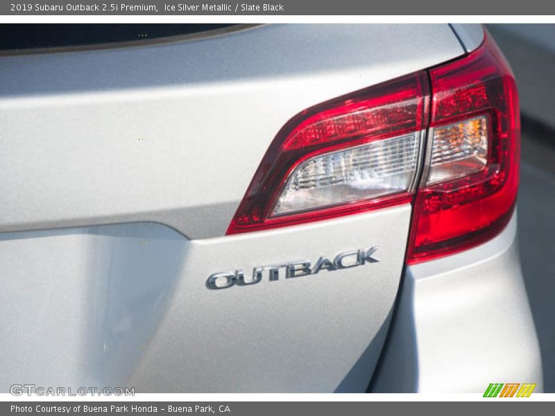 Ice Silver Metallic / Slate Black 2019 Subaru Outback 2.5i Premium