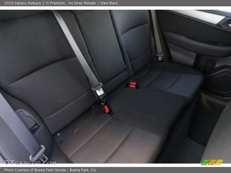 Ice Silver Metallic / Slate Black 2019 Subaru Outback 2.5i Premium
