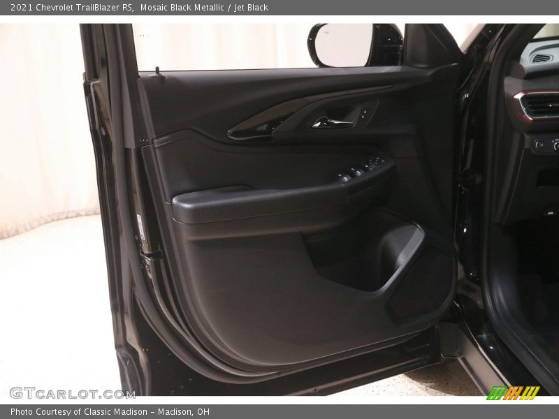 Mosaic Black Metallic / Jet Black 2021 Chevrolet TrailBlazer RS