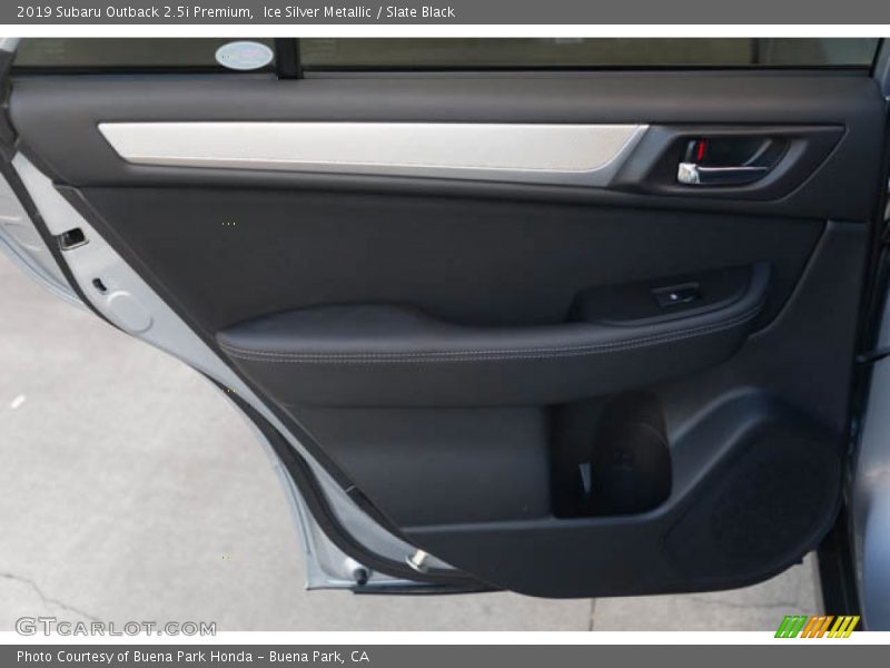 Ice Silver Metallic / Slate Black 2019 Subaru Outback 2.5i Premium