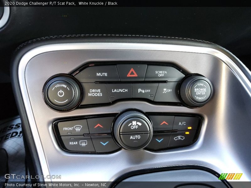 Controls of 2020 Challenger R/T Scat Pack