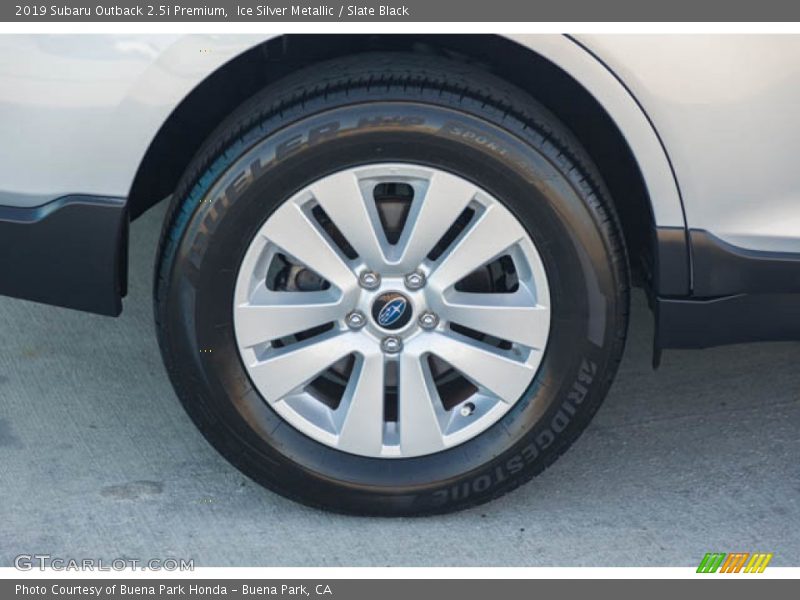 Ice Silver Metallic / Slate Black 2019 Subaru Outback 2.5i Premium