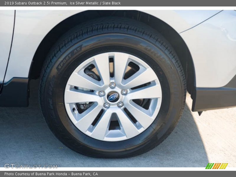 Ice Silver Metallic / Slate Black 2019 Subaru Outback 2.5i Premium