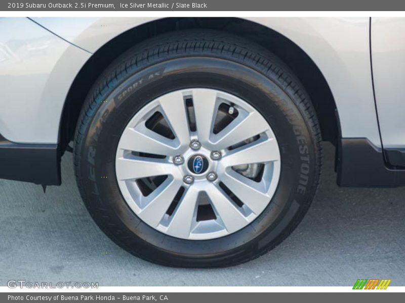 Ice Silver Metallic / Slate Black 2019 Subaru Outback 2.5i Premium
