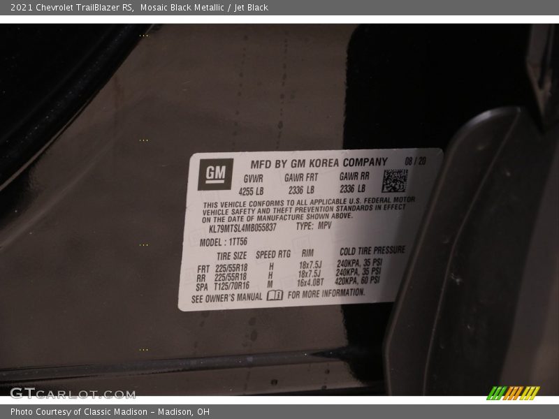 Mosaic Black Metallic / Jet Black 2021 Chevrolet TrailBlazer RS