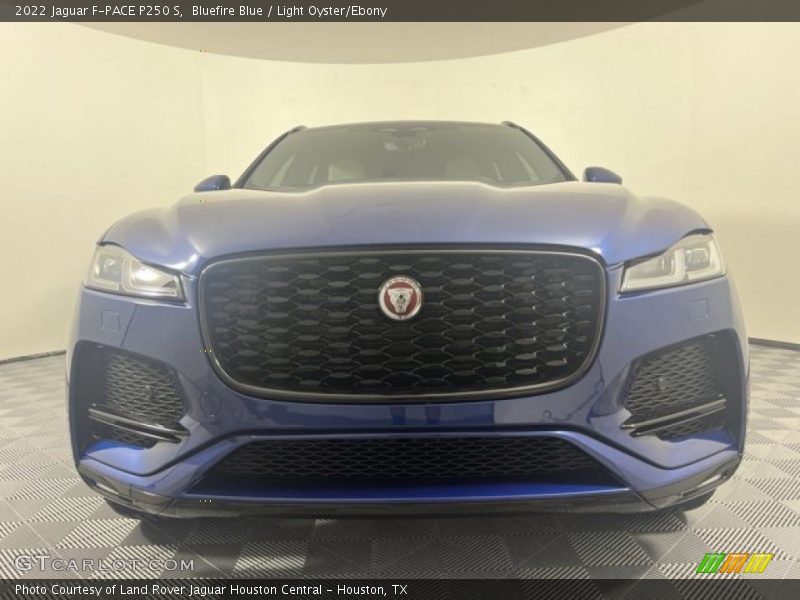Bluefire Blue / Light Oyster/Ebony 2022 Jaguar F-PACE P250 S