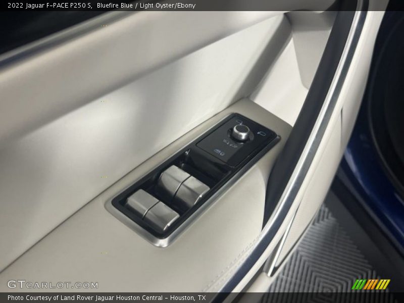 Bluefire Blue / Light Oyster/Ebony 2022 Jaguar F-PACE P250 S