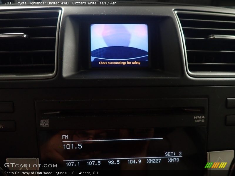 Blizzard White Pearl / Ash 2011 Toyota Highlander Limited 4WD