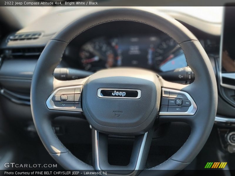 Bright White / Black 2022 Jeep Compass Altitude 4x4
