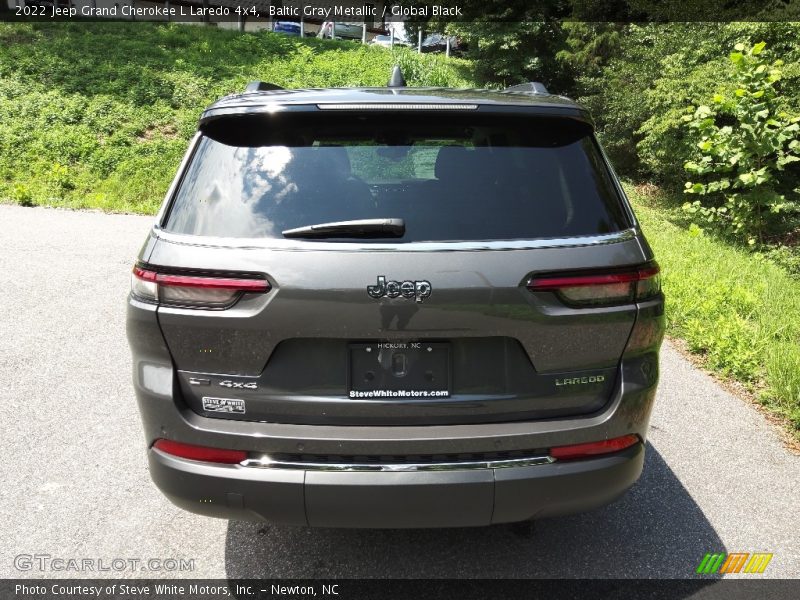 Baltic Gray Metallic / Global Black 2022 Jeep Grand Cherokee L Laredo 4x4