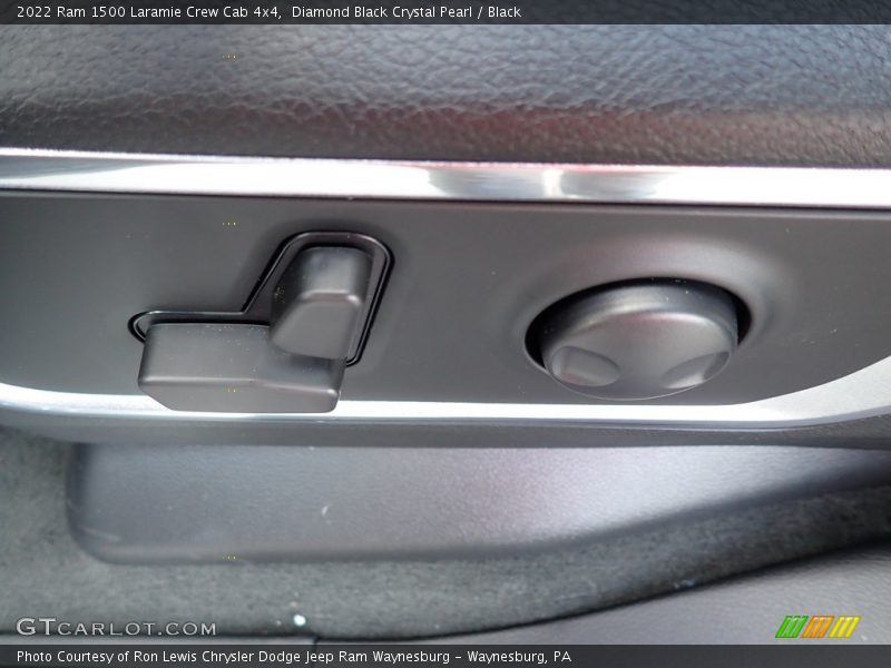 Diamond Black Crystal Pearl / Black 2022 Ram 1500 Laramie Crew Cab 4x4