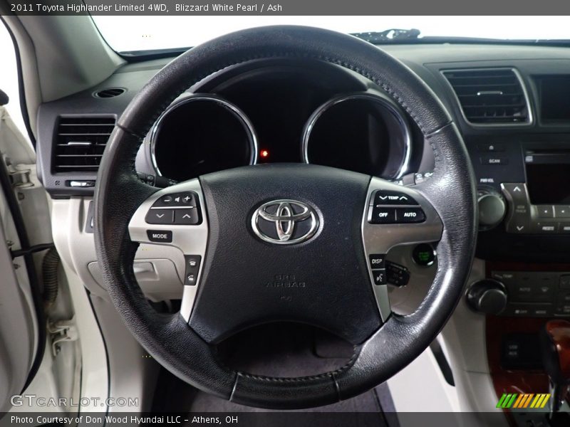 Blizzard White Pearl / Ash 2011 Toyota Highlander Limited 4WD